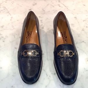 Salvatore Ferragamo Double Gancini Loafer  size 6.5 - New